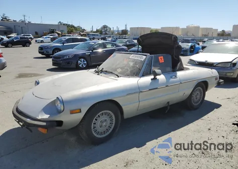 1979 Alfa Romeo Alfetta z USA, uszkodzony, nr VIN AR115410008514